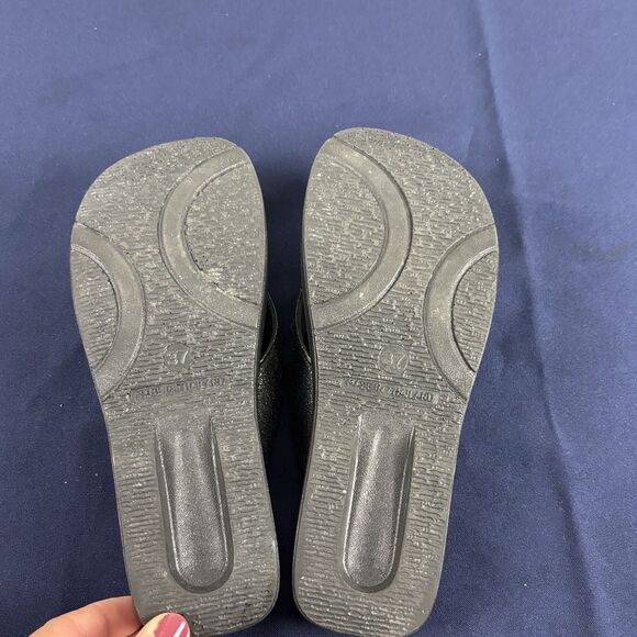 Aerothotic Black Sparkle Glitter Thong Sandals Rubber soles Size 7/37 - Picture 5 of 7